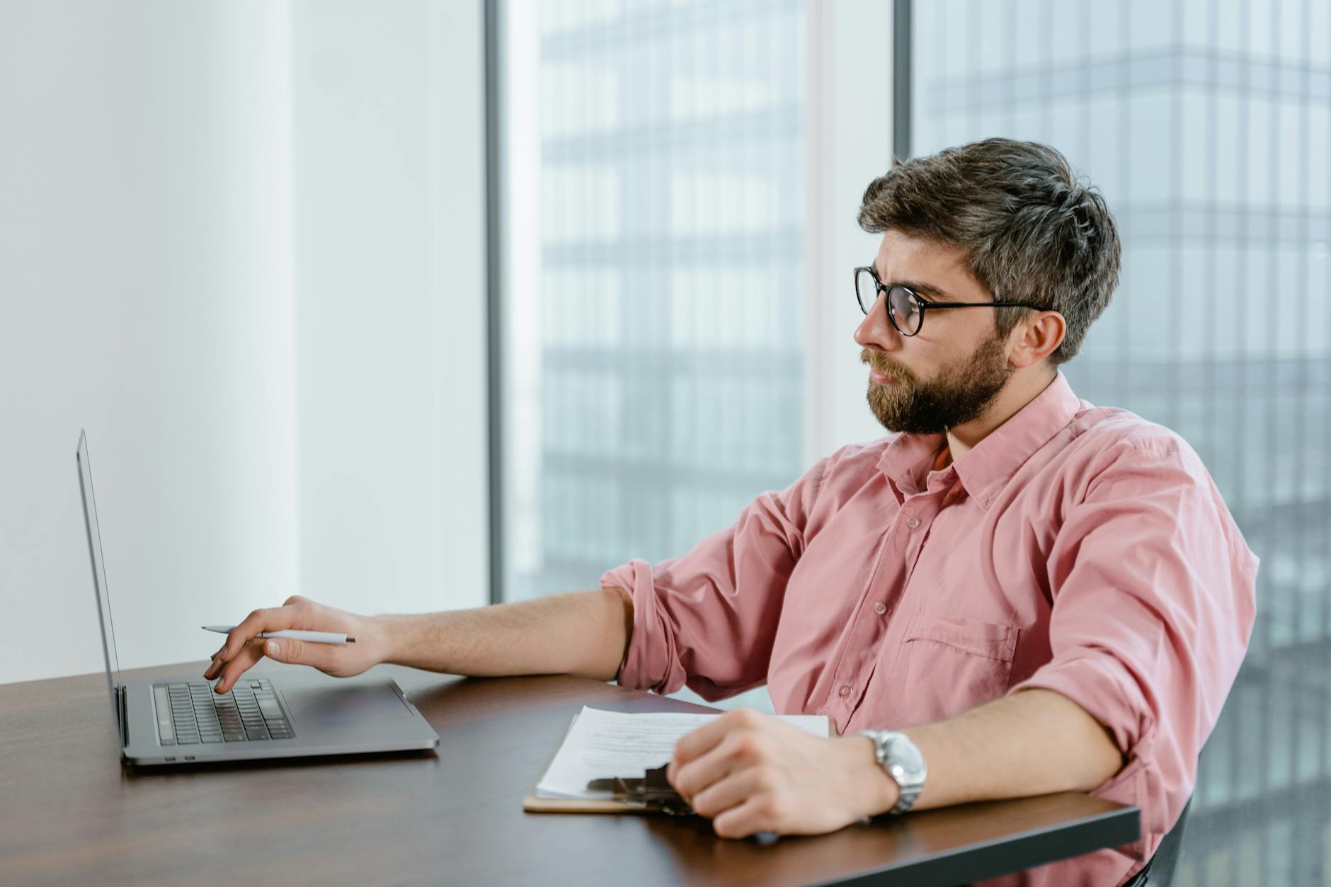 Kostenloses Stock Foto zu analytiker, arbeiten, bankwesen